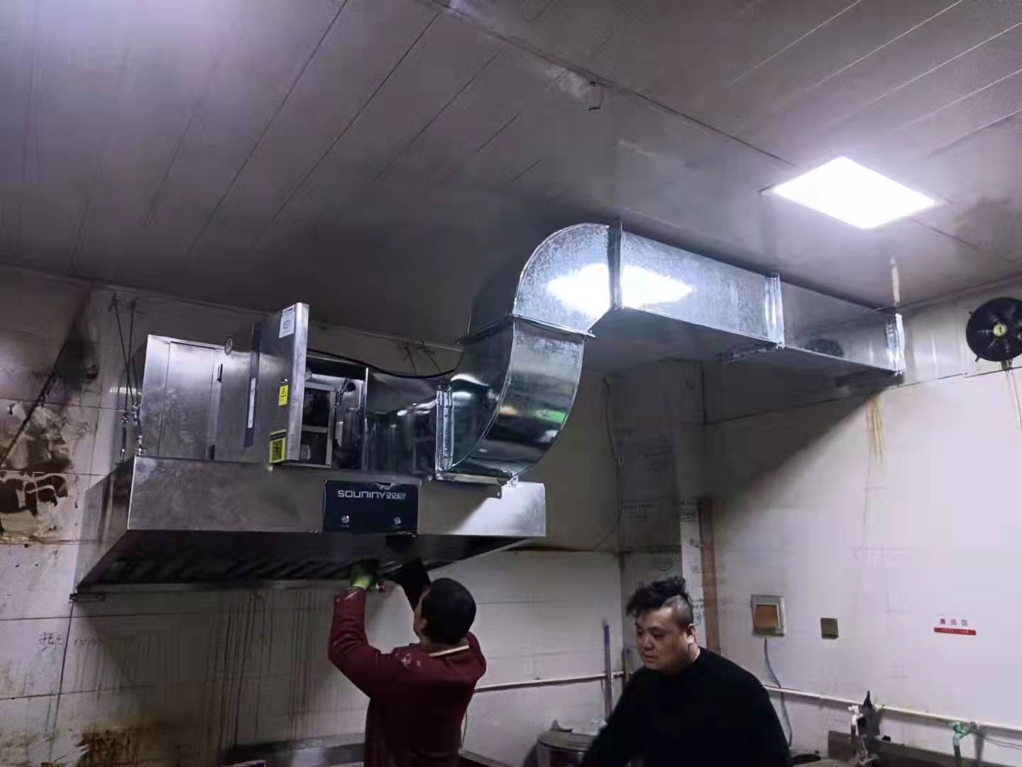 烟罩净化一体机为啥广受餐饮用户喜爱,道理很简单 - 油烟净化器丨餐饮